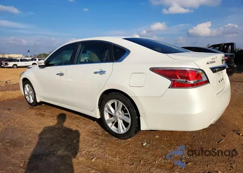 2015 Nissan Altima 2.5 z USA, uszkodzony, nr VIN 1N4AL3AP0FC130253